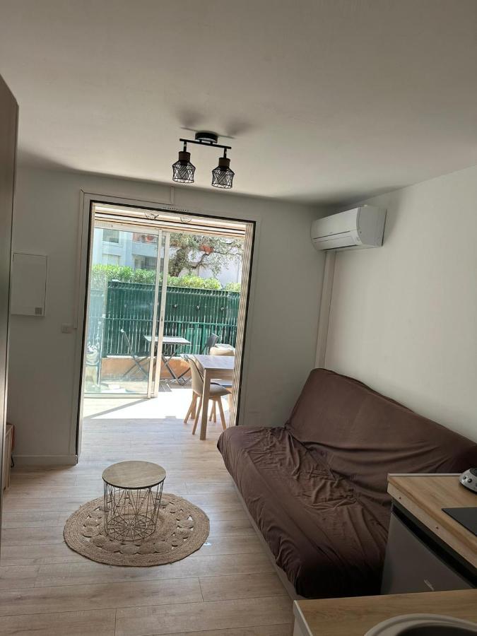 Charmant Studio Neuf 150M Plage Sur Avenue Principale Climatise Et Parking Cavalaire-sur-Mer Ngoại thất bức ảnh
