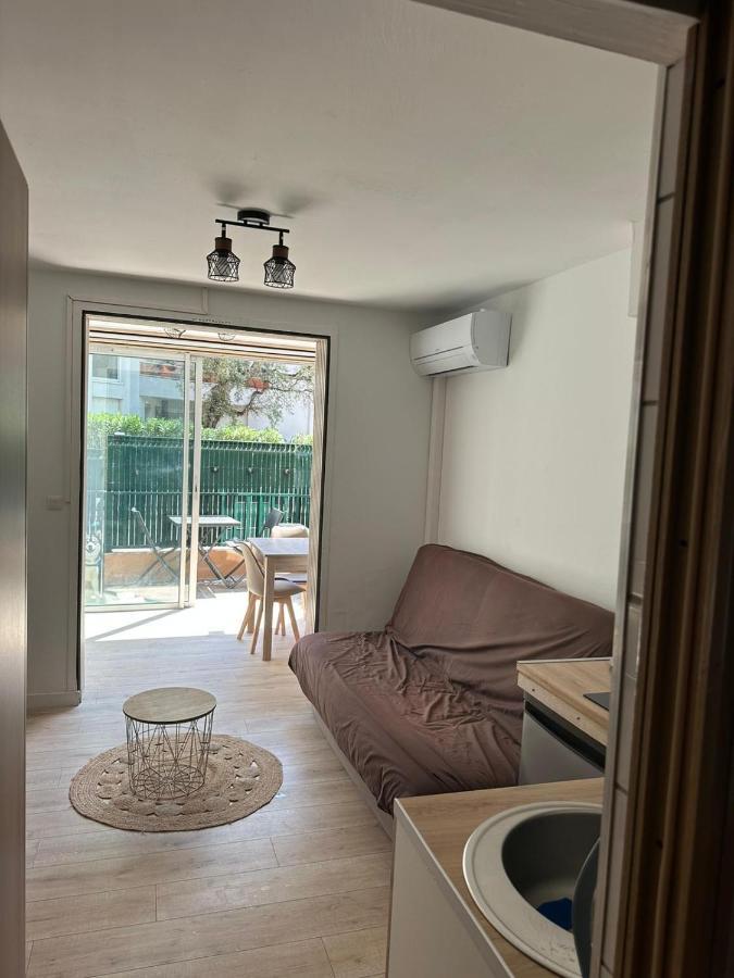Charmant Studio Neuf 150M Plage Sur Avenue Principale Climatise Et Parking Cavalaire-sur-Mer Ngoại thất bức ảnh